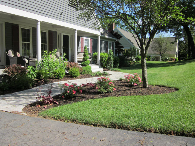 Front Yard Landscaping Adds Curb Appeal